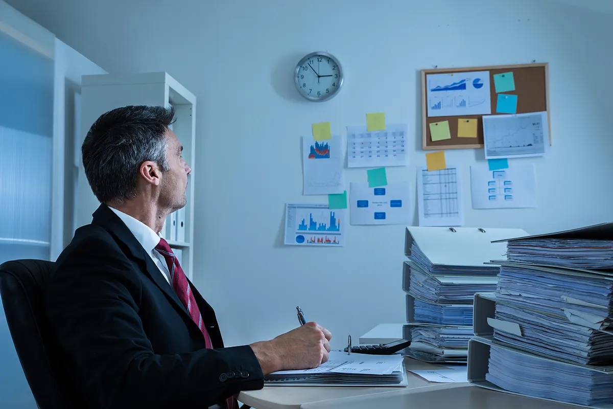 Lavoratori con diritto a pausa retribuita per ore extra, normativa lavoro, diritti lavoratori