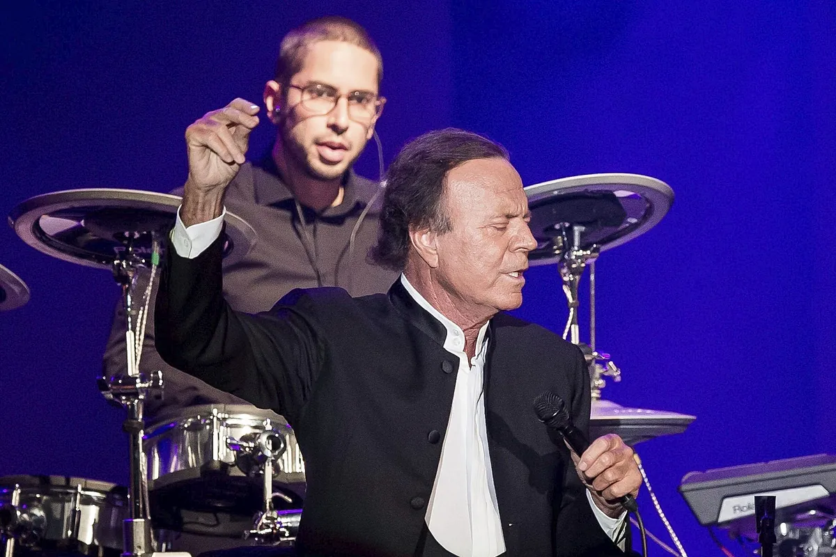 Julio Iglesias demanda a Yolanda Díaz por acusarle de "abusos sexuales ...
