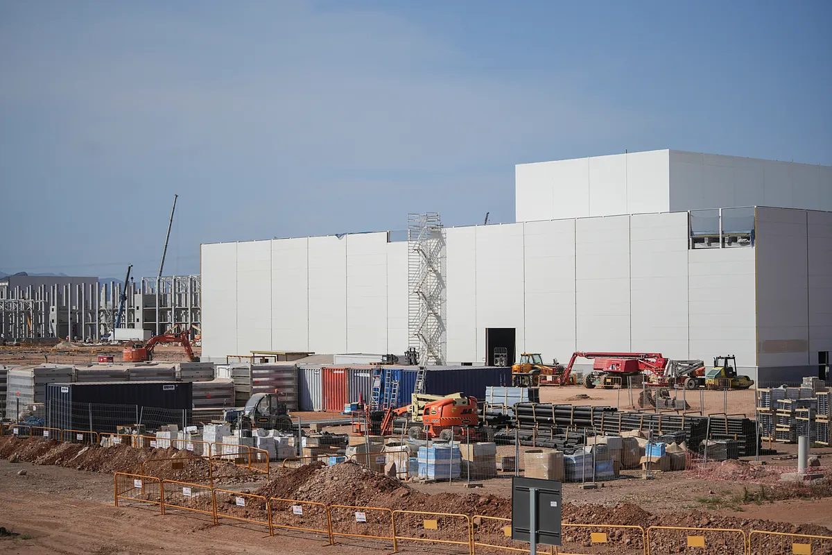 Spain faces a 13–14 GWh shortfall in electric car battery capacity