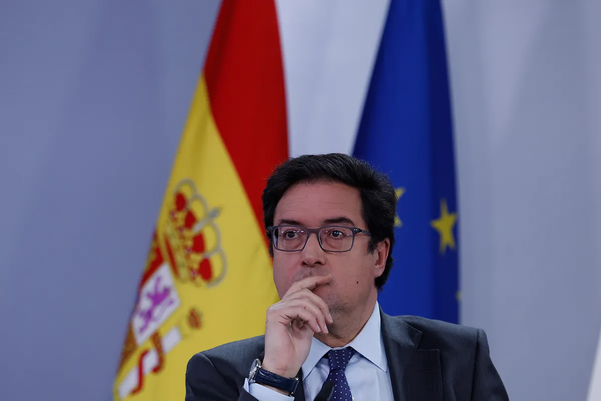 La jornada laboral de 35 horas para los funcionarios del Estado entrará ...