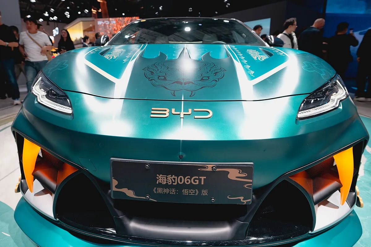 El grupo chino BYD gana 947 millones en el tercer trimestre, un 33% menos