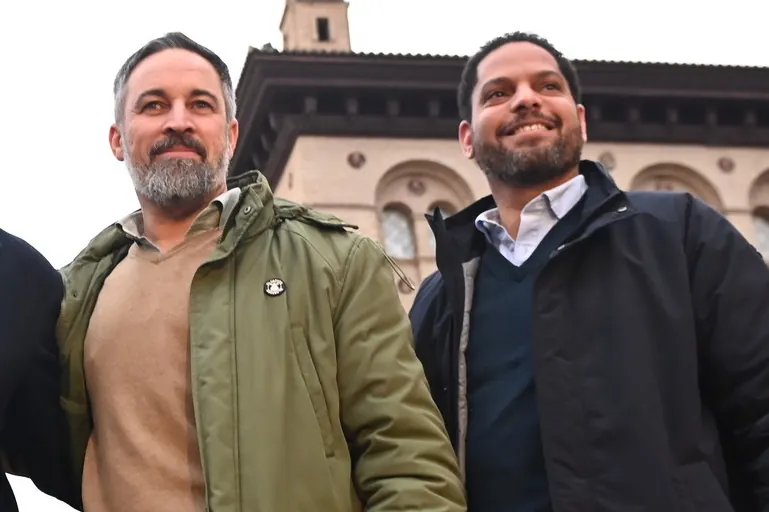 Vox proposes more social housing and priority for Spaniards in allocations