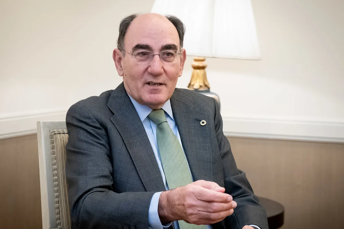 Iberdrola weighs sale of its Polish business