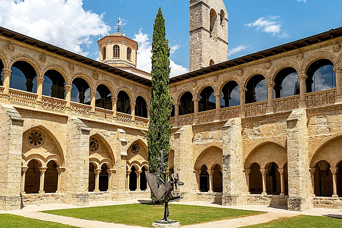 Hoteles y experiencias para poner en el mapa la España vacía