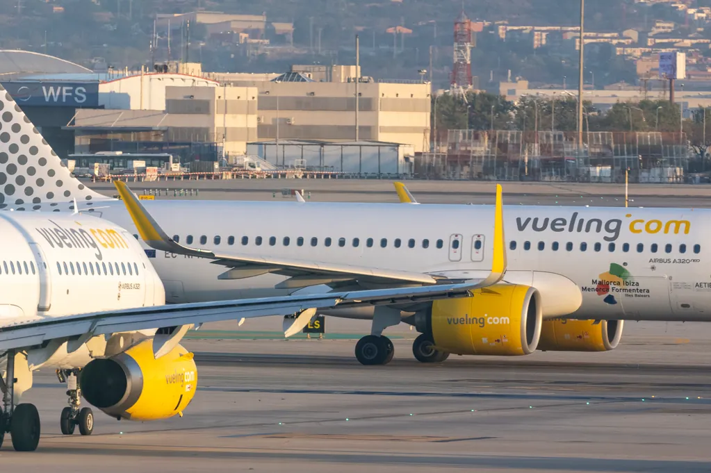 Vueling aprovechará el repliegue de Ryanair y crecerá un 3% en España este invierno