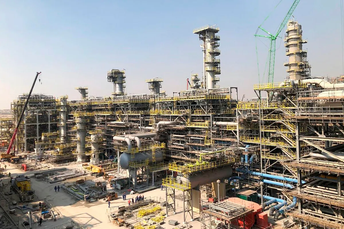"contratos de construcción de Técnicas Reunidas"