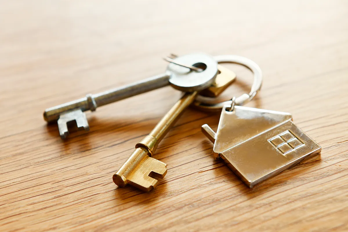 La banca intenta resucitar los avales para que los jóvenes adquieran su primera vivienda