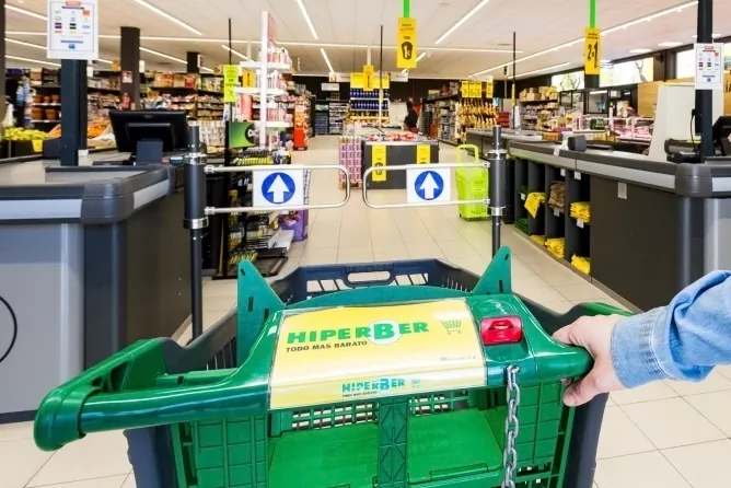 Hiperber compra cuatro tiendas Economy Cash por 2,8 millones