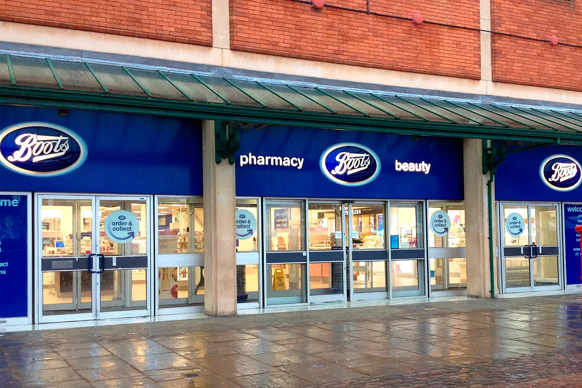 La familia canadiense Weston compra las farmacias Boots por 7.915 millones