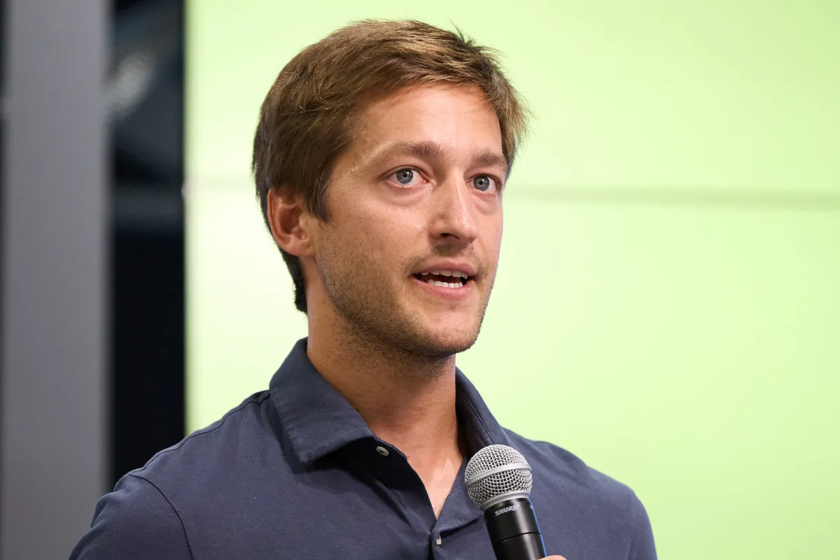 El jefe de Glovo, a un paso de juicio por emplear a repartidores como falsos autónomos