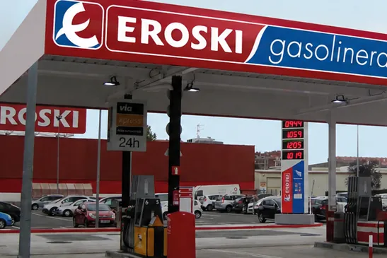 Eroski vende su red de gasolineras a Petroprix