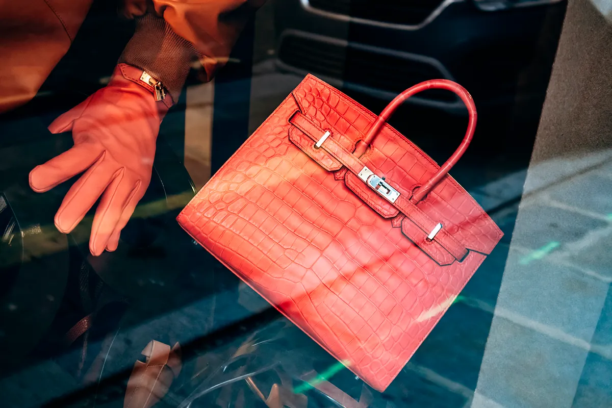 Hermès y Kering, cara y cruz del sector del lujo en Bolsa