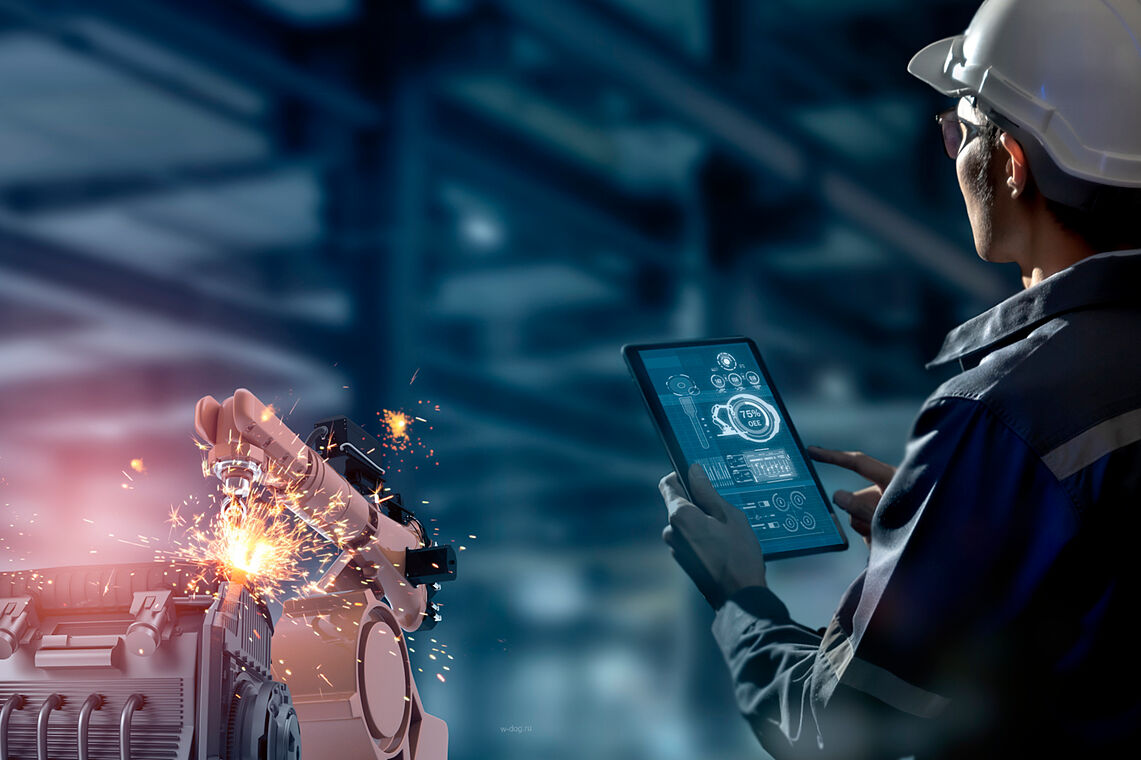 La producción industrial modera su caída en febrero al 1,3% y suma dos meses de retrocesos