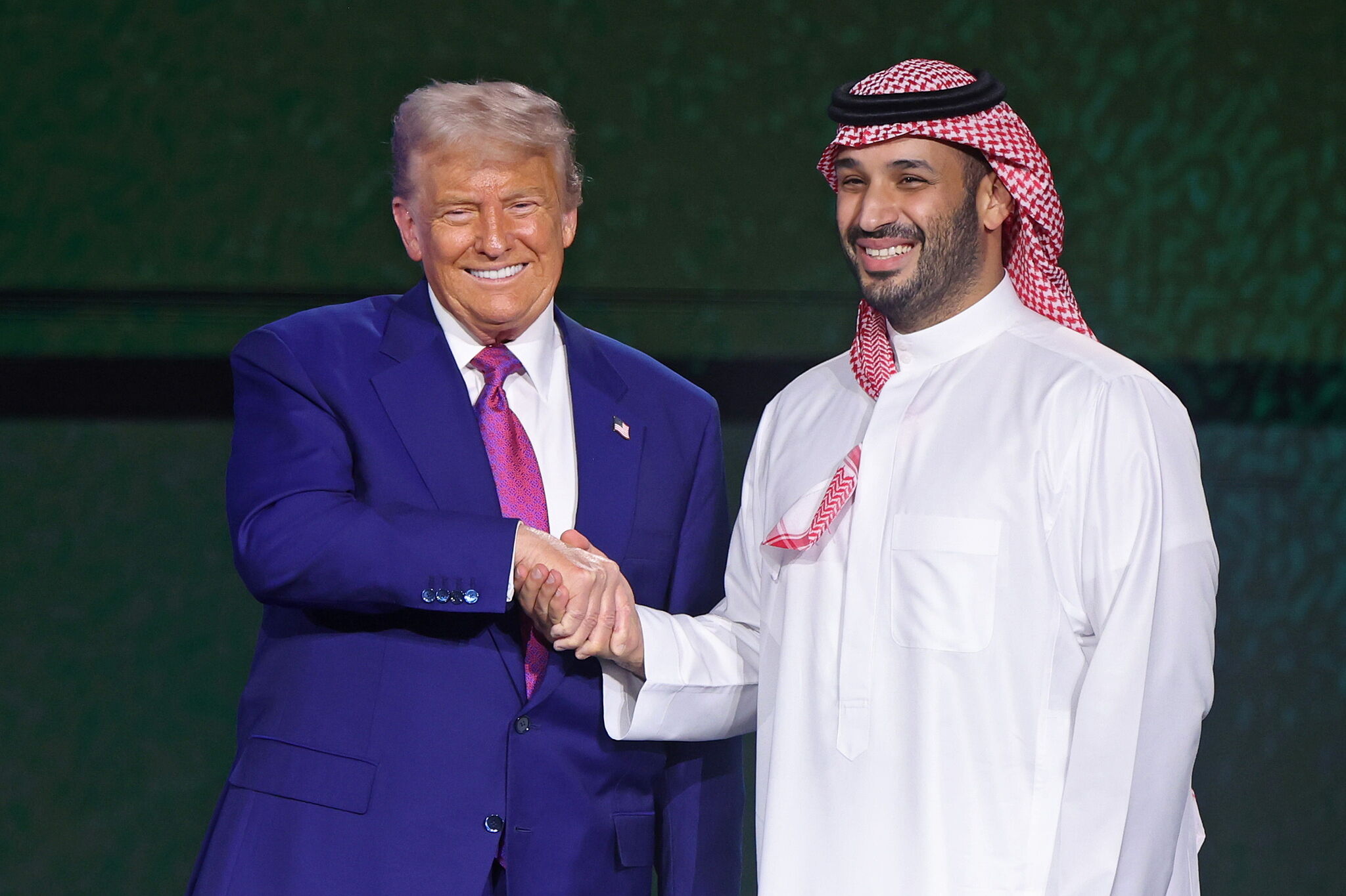 Trump se dispone a firmar un acuerdo nuclear con Arabia en plena escalada de tensiones con Irán