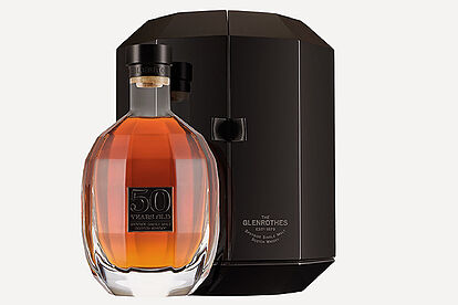 WHISKY: Una botella de The Macallan de 1967, subastada por 366.000