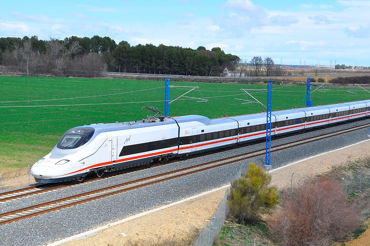 Renfe pone rumbo a Portugal con    Talgo tras el retroceso en Francia