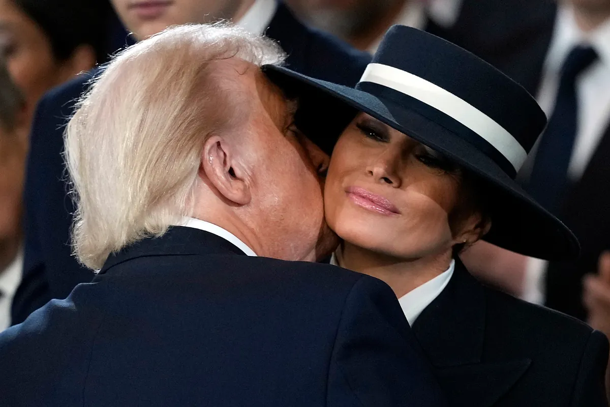 Melania Trump cobrará al menos 28 millones de Amazon por el documental  sobre su vida | Política