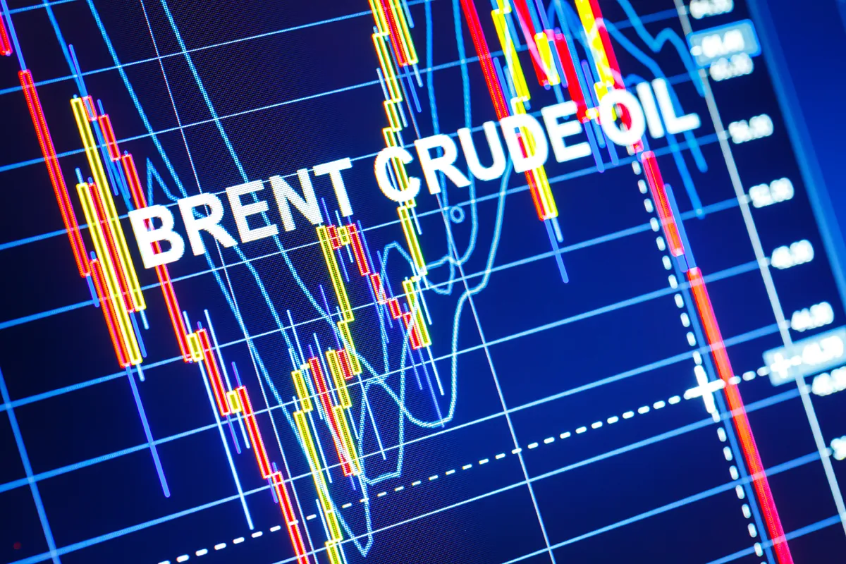 El petróleo alcanza los 100 dólares