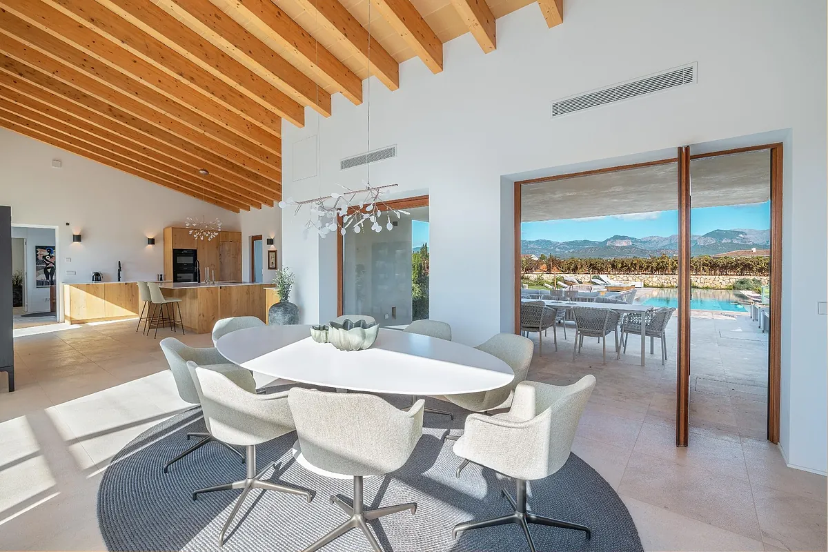 El lujo de tener un vino propio atrae la inversión en fincas y bodegas