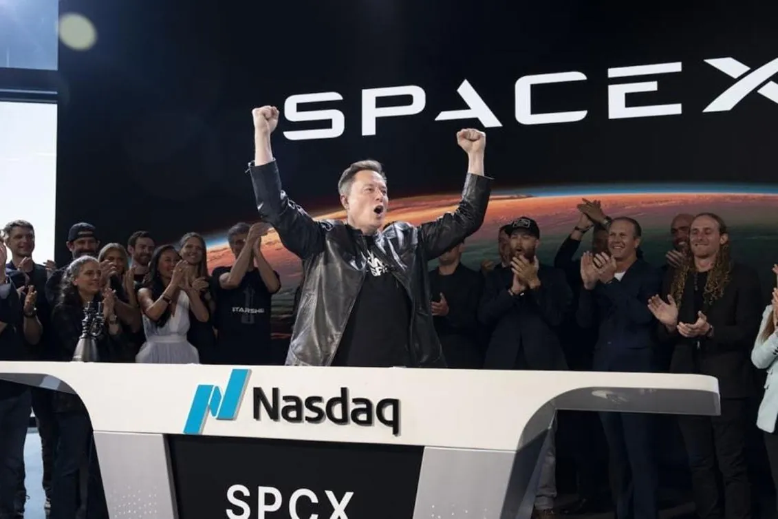SpaceX cae por debajo del precio de su salida a Bolsa