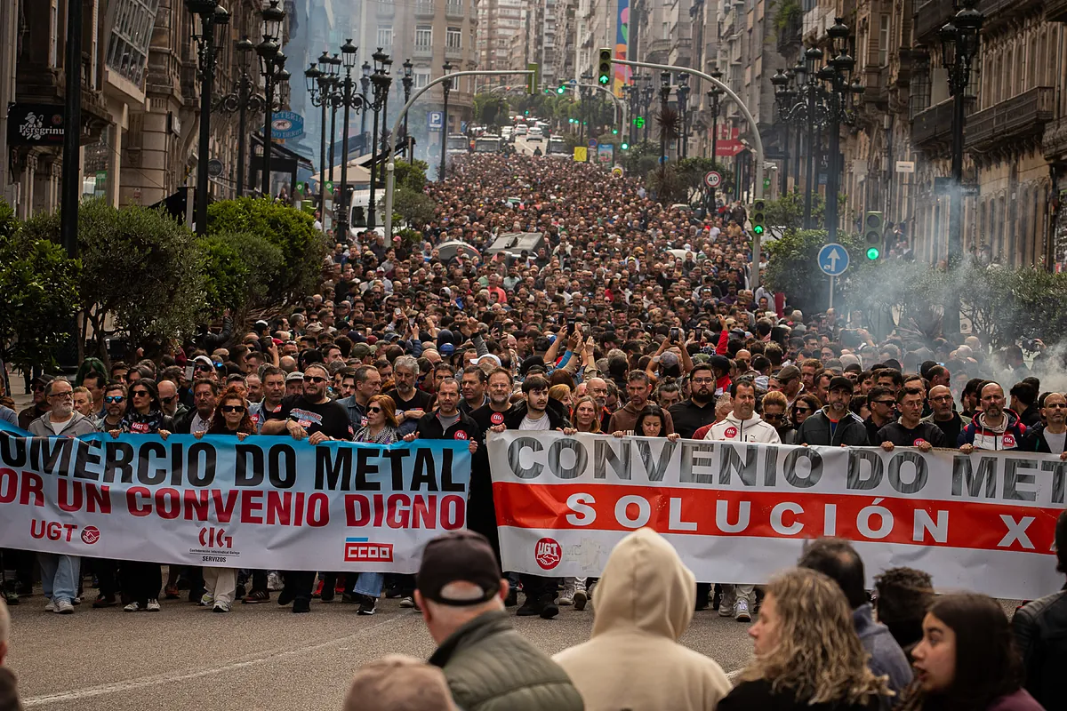 Unos 2.000 trabajadores del metal en Pontevedra volvieron a la calle en ...