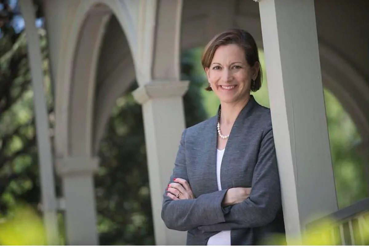 El imperio de la ley frente a Autocracia S.A.