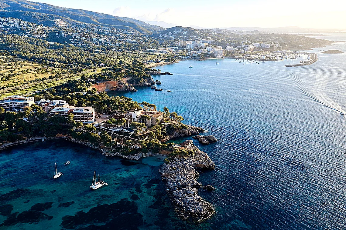 Una nueva generación de hoteles de lujo impulsa el turismo en Baleares