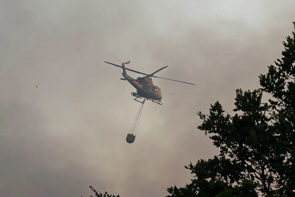 Calma tensa ante la mejora de los grandes incendios en España en plena tormenta perfecta por la nueva ola de calor