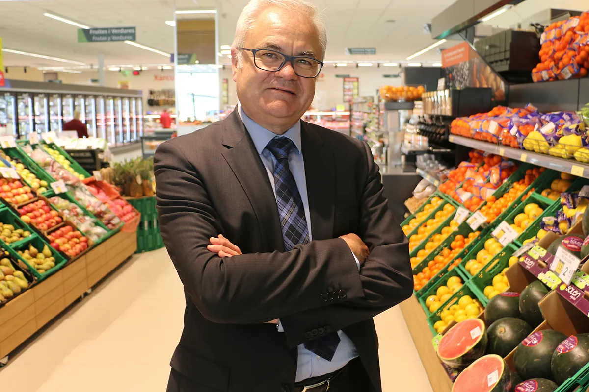 Masymas Fornés factura 440 millones y extiende la sección de comida para llevar