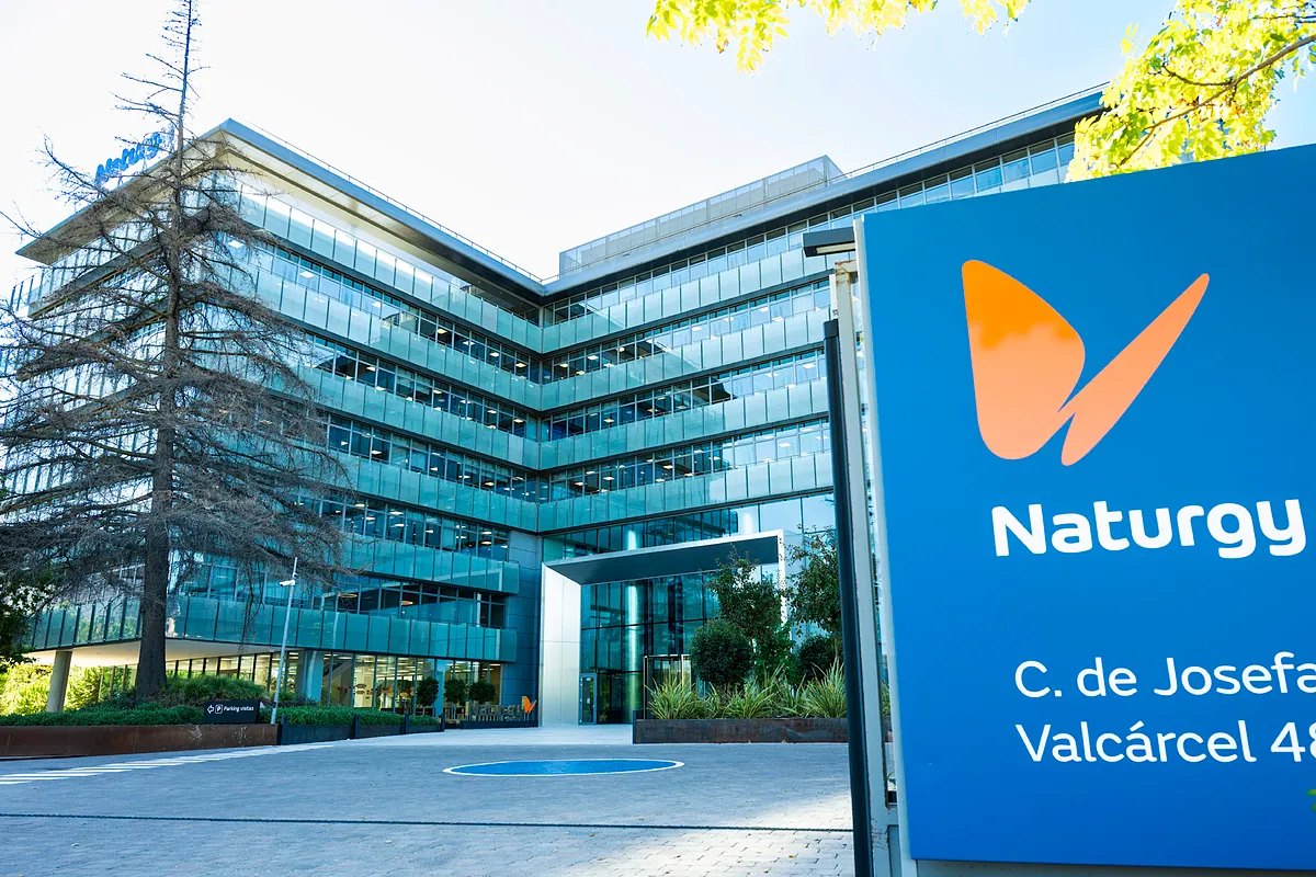 CPPIB considers selling its 12% stake in Spain’s Nedgia