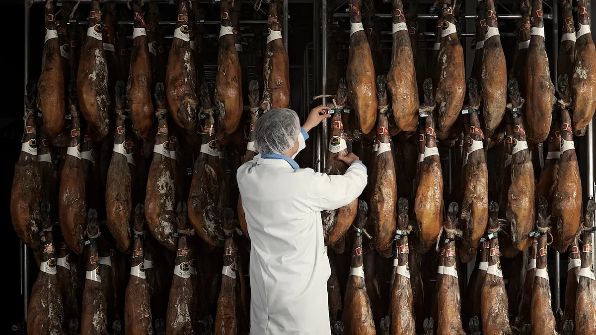 Señorío de Montanera: así se crea el jamón ibérico de bellota más premiado del mundo