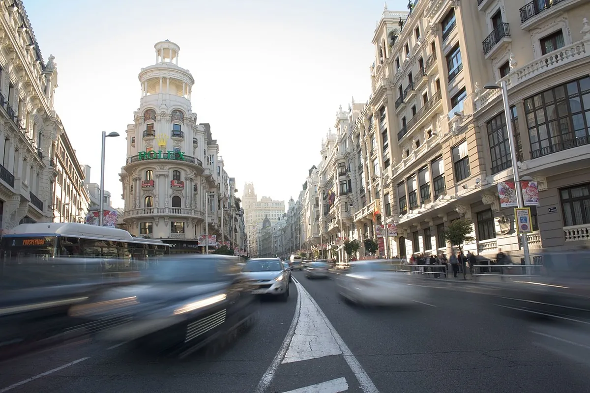 Las ciudades de España donde es necesario la etiqueta medioambiental para circular por el centro