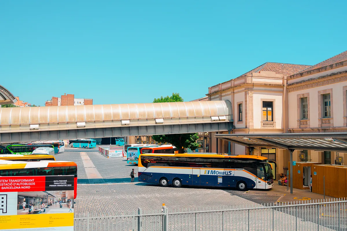 El Govern alarga hasta 2035 mediante un decreto ley los contratos de autobús interurbano