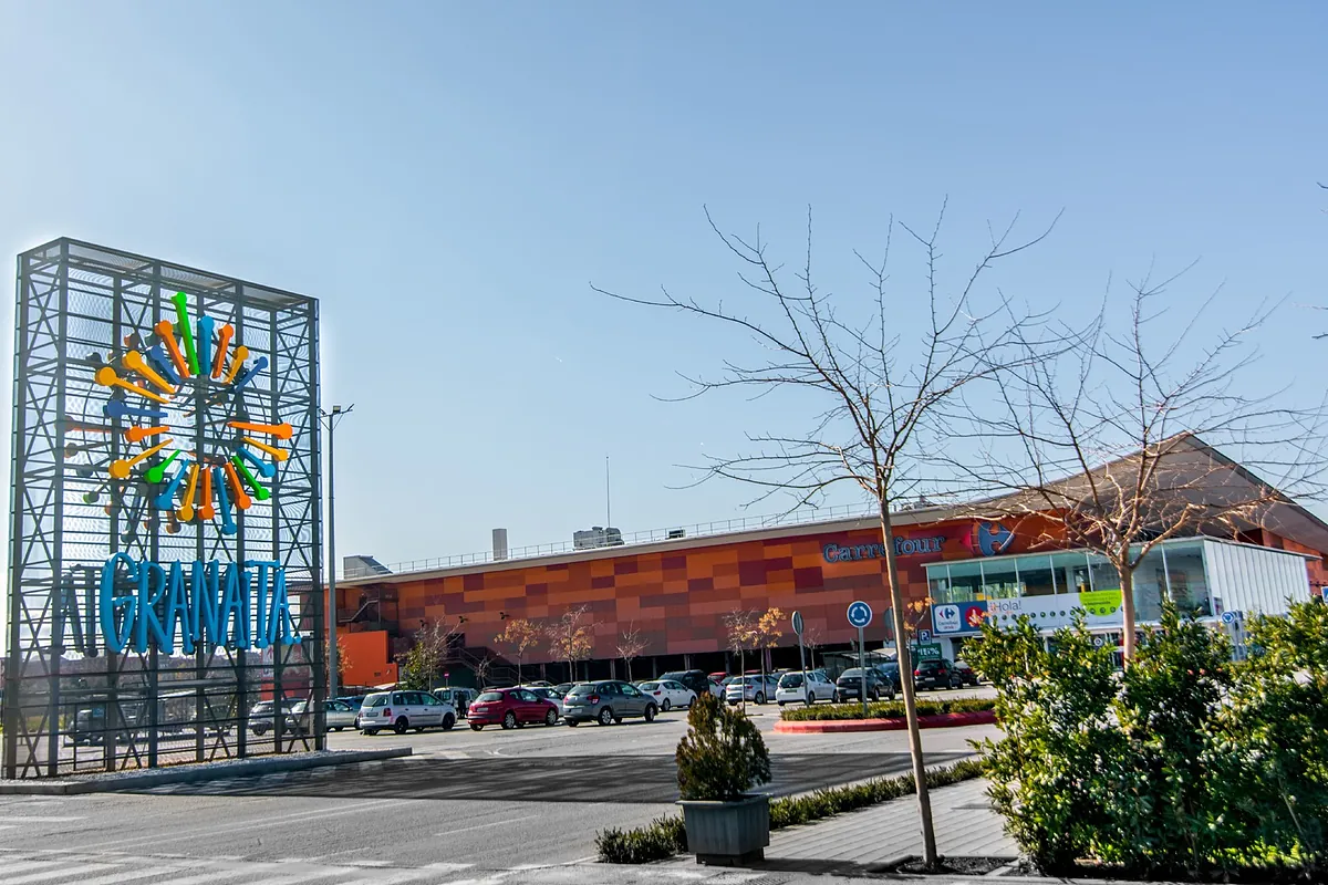 Castellana (Vukile) vende sus parques comerciales a Ares por 279 millones