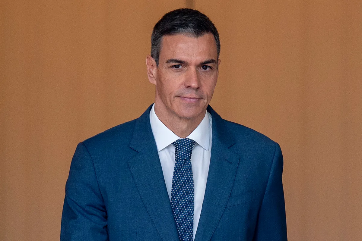 Sánchez llega a China en su cuarta visita al país y volverá a reunirse con Xi