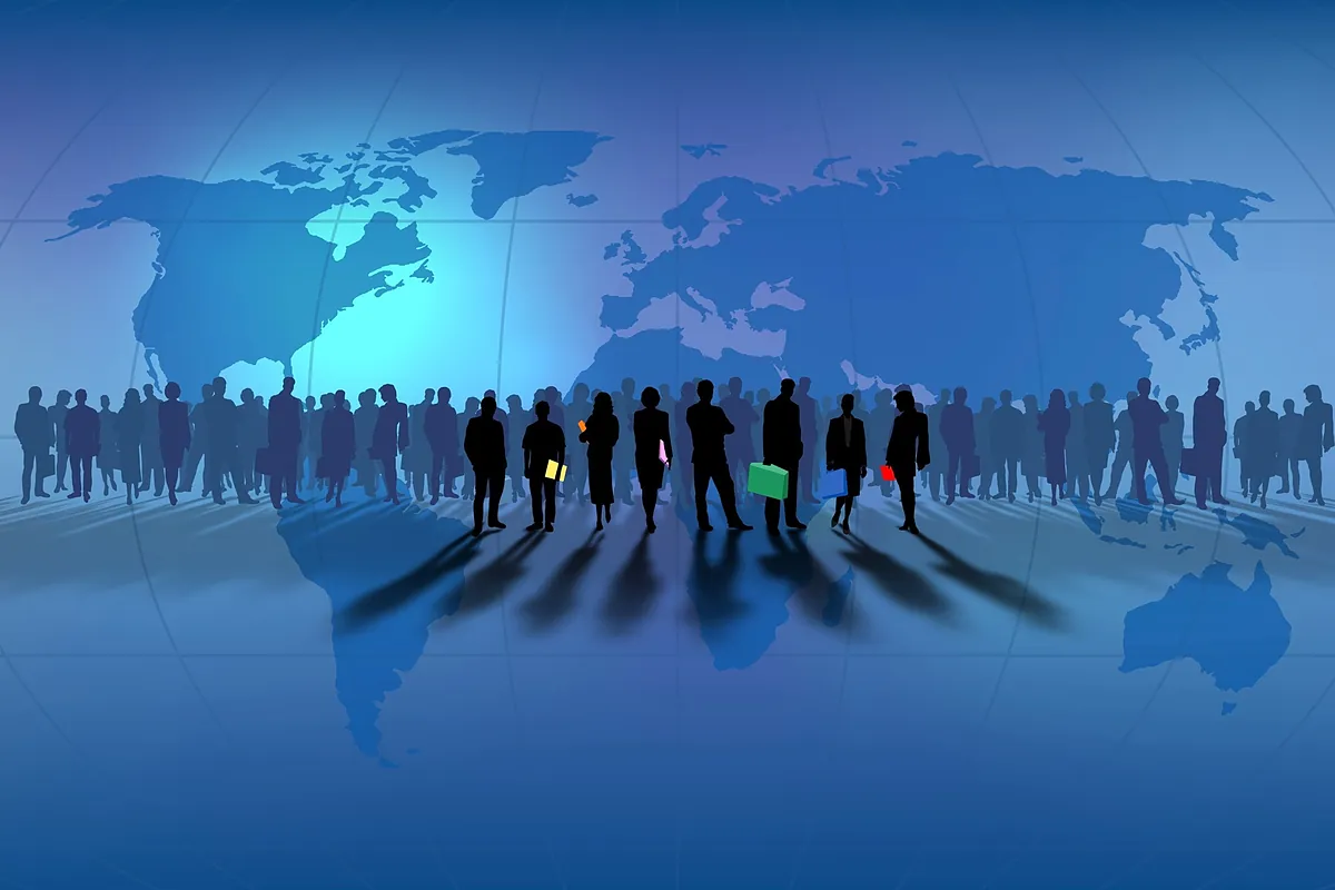 España roza el máximo histórico de 49,5 millones de habitantes por el impulso de la inmigración