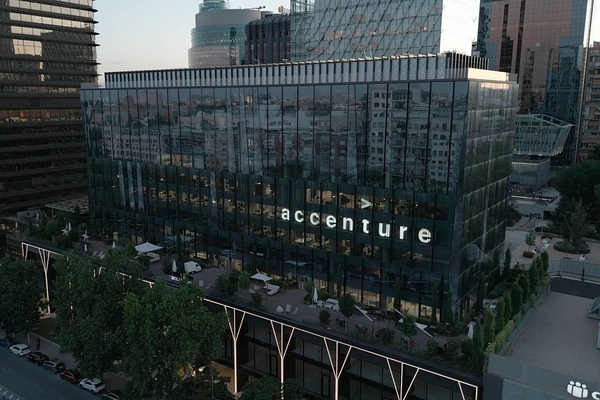Accenture looks to sell its Chinese operations for up to $1.5bn