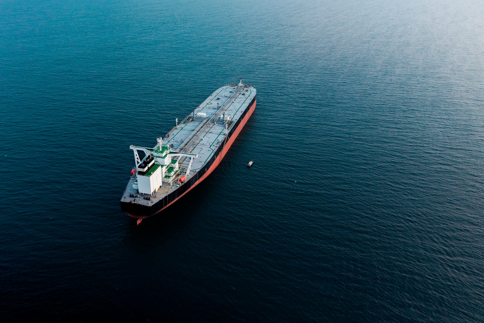Trafigura lanzará su primera OPV con la salida a Bolsa de su división de superpetroleros